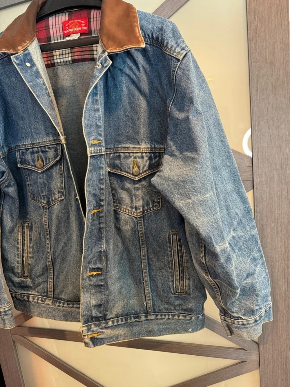 Marlboro Country Store Men's Blue Denim Jacket with Genuine Leather Collar 90’s